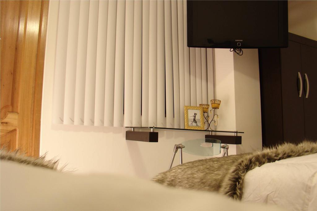 Hostal Media Luna Трухильо Екстериор снимка