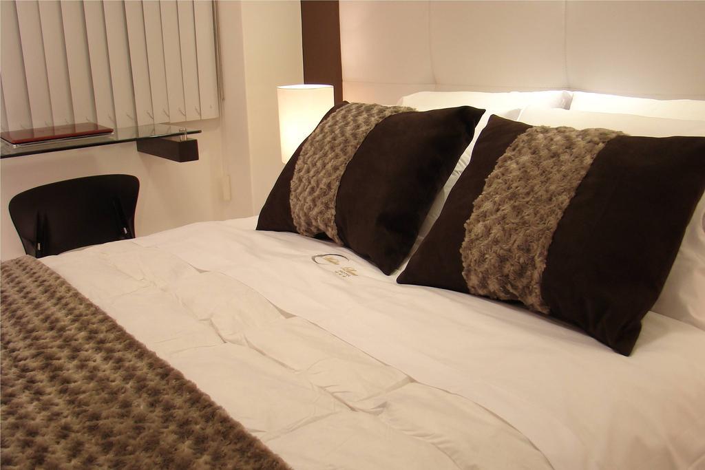 Hostal Media Luna Трухильо Екстериор снимка